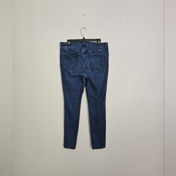 Old Navy Rock Star Skinny Jeans - Picture 5 of 8